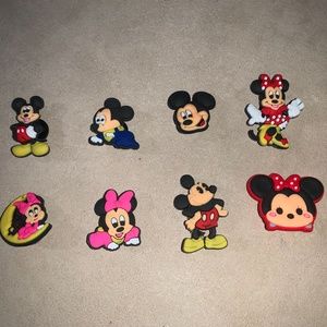 8 ASSORTED CHARMS FOR DECORATING SHOES - MINNIE & MICKEY